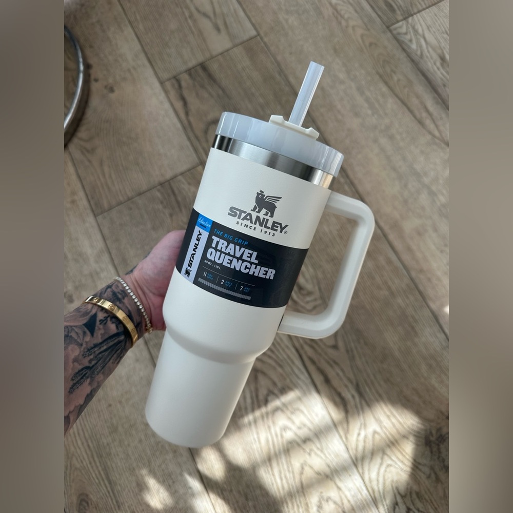 NWT Stanley The Big Grip Adventure Quencher